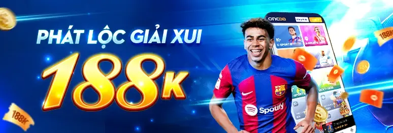 Bánh xe Roulette đang quay với các chip cá cược